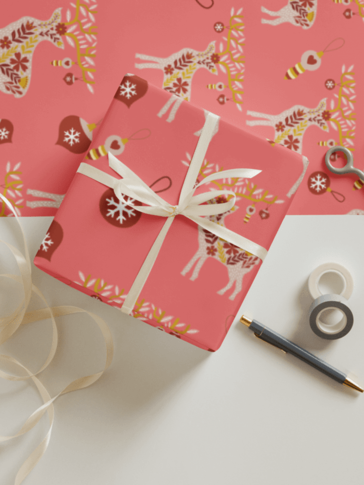 Reindeer& Ornament Wrapping Paper - Red product image (1)