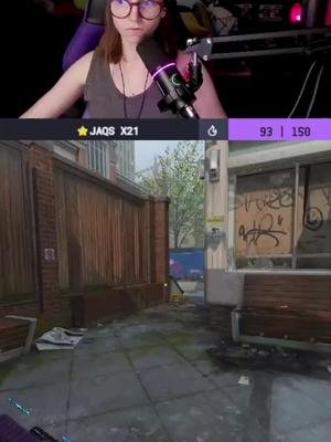 YEET! 🔨🤣#kick #streamer #gamergirl #girlgamer #callofduty #modernwarfareiii