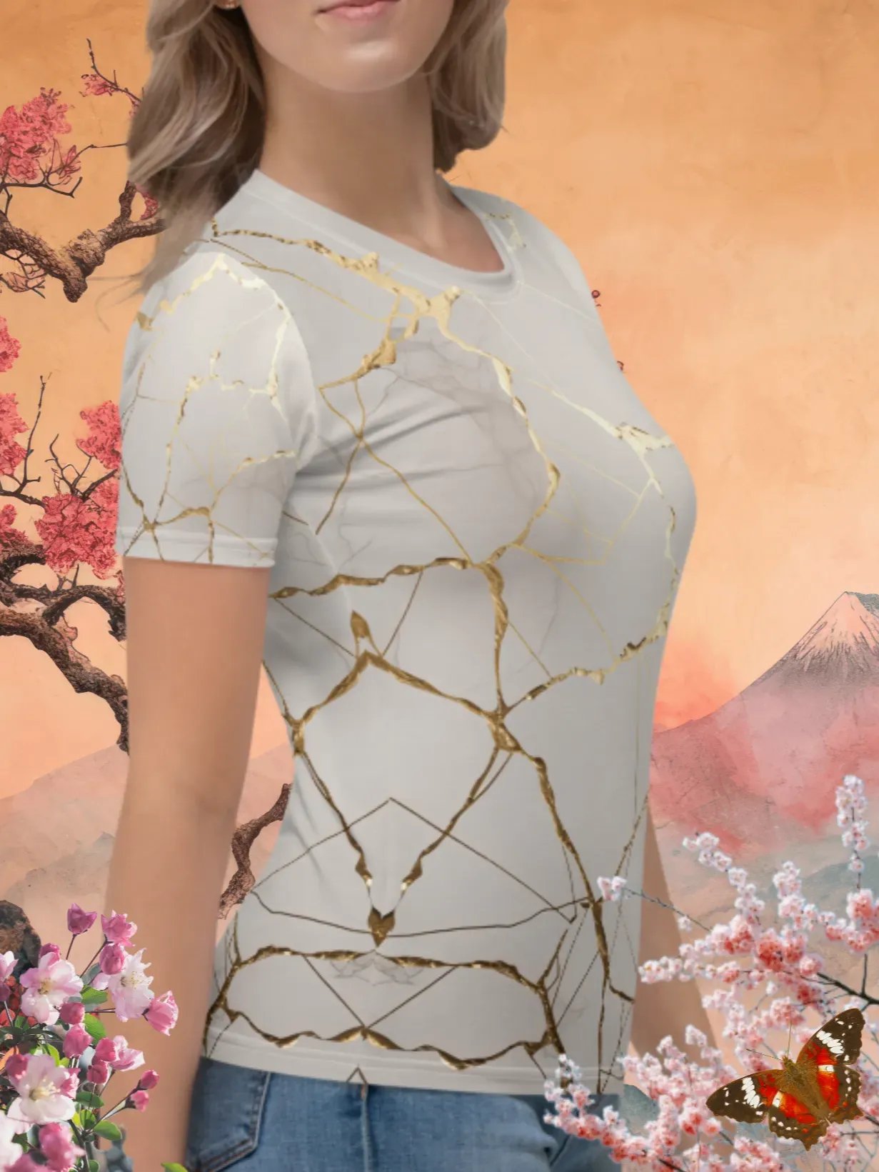 Luxe Gold Kintsugi Print T-Shirt product image (3)