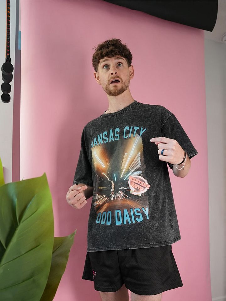 Zoom Burst KC Oversized Tee product image (1)