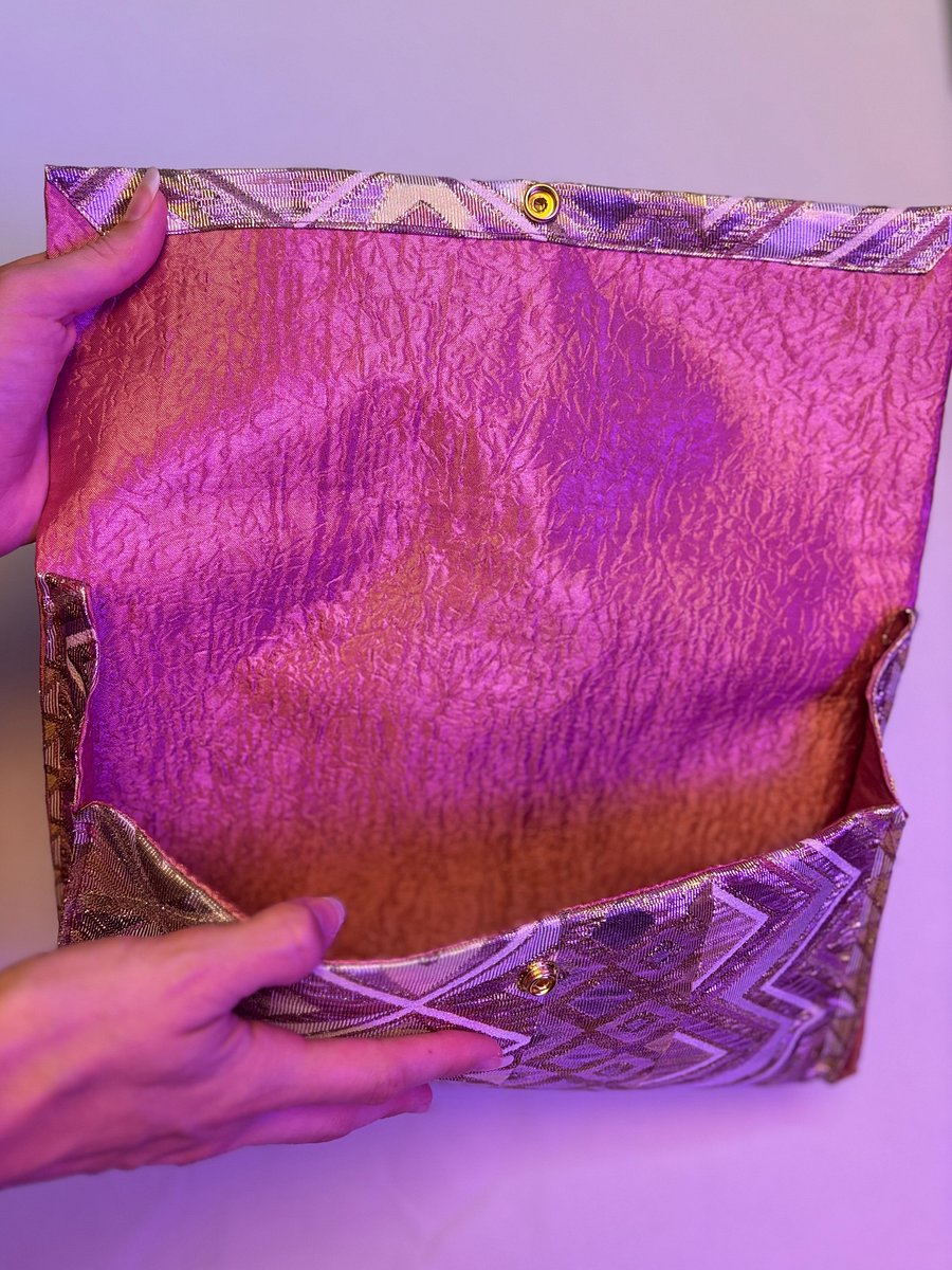 Jumbo Clutch (Pink and Gold Metallic Diamonds) product image (3)