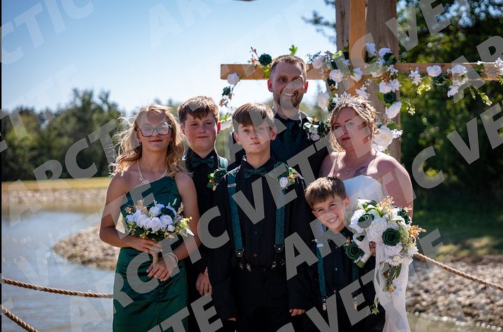 Arctic Vette Family Wedding Photo 1 - Honeymoon Fundraiser product image (1)