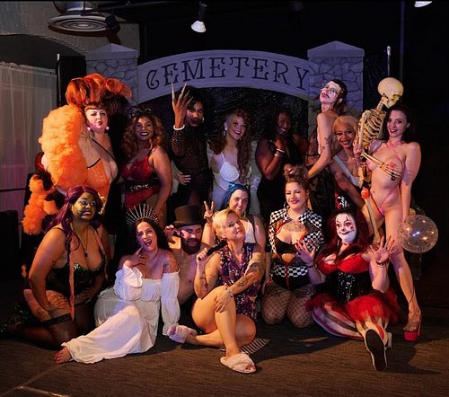 Love these people 🩷 Thank you @kendall.d.lartigue.photography! Pics from last month’s @teaseagogo 🩷 Next show December 13th! ...