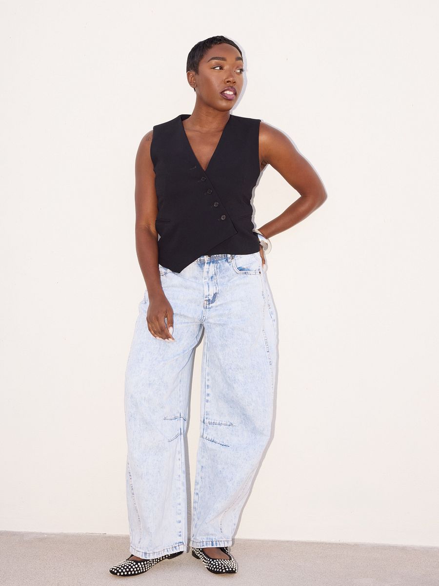 Classic Barrel Jeans product image (1)