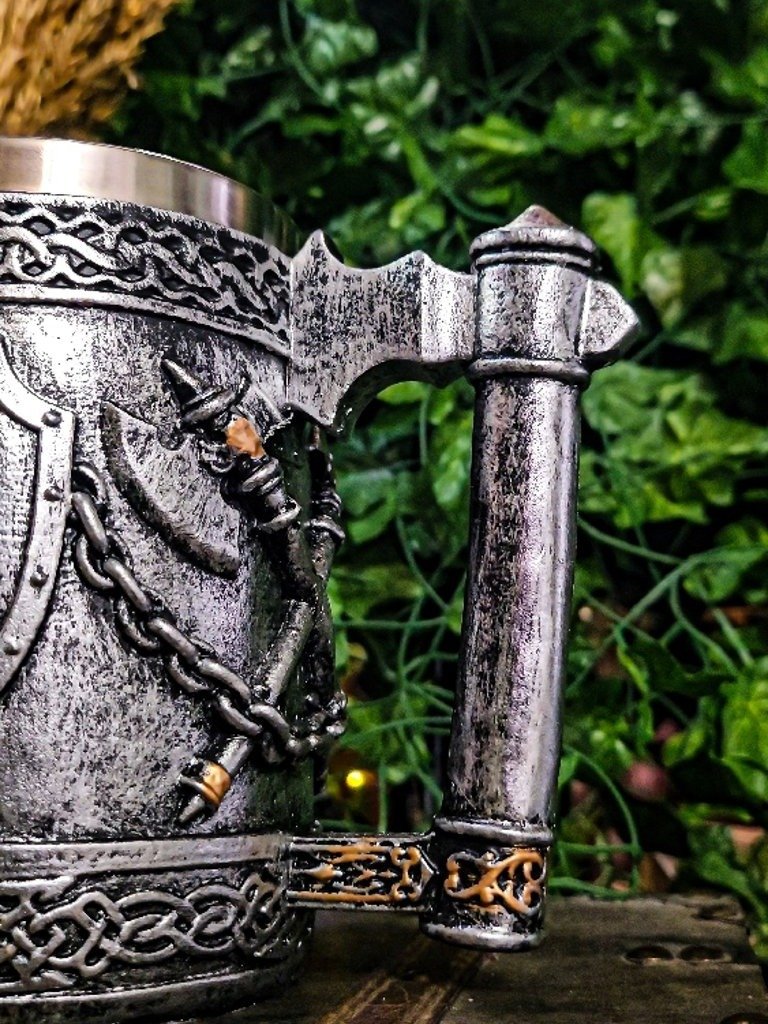 The Armored Kingdom Roaring Lion Crest Mug product image (4)