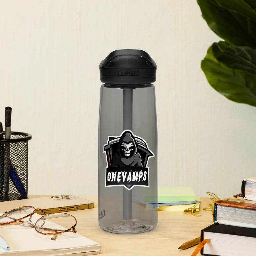 CamelBak Eddy®+ Sports Water Bottle with OneVamps logo product image (2)