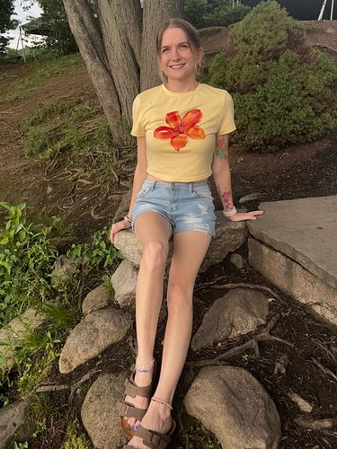 das a big snappin’ turla!
(keep scrolling to see, not me hehe)

#touchinggrass #turtle #outside #nature #comfymel #streamer #...