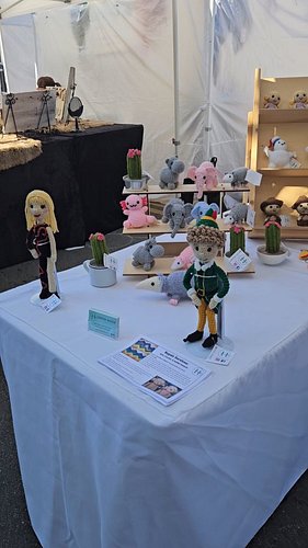 It's a beautiful day for Art Affaire! Come see me in downtown Milford this afternoon! We're here until 5.

@artaffaire_milfor...