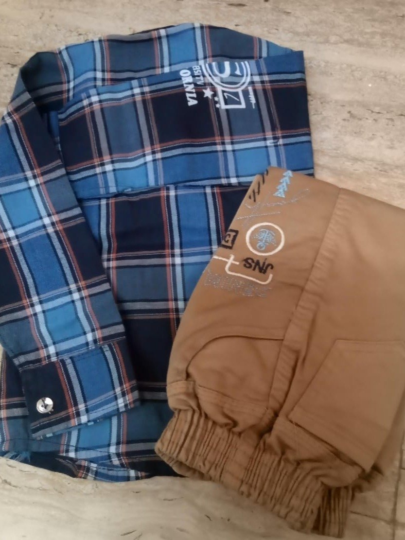 shirt pants product image (3)