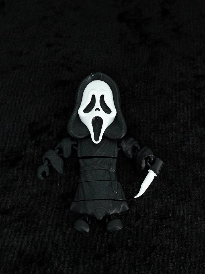 ☎️ What’s Your Favorite Scary Movie? – Ghostface Keychain product image (1)