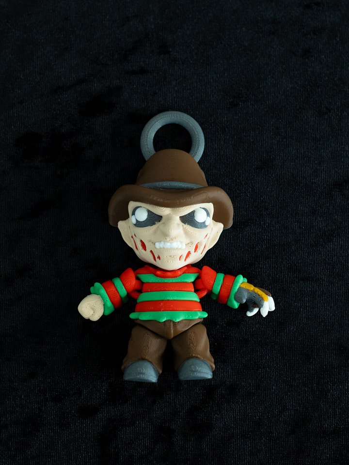 🔪 Sweet Dreams Are Made of Screams – Freddy Krueger Keychain product image (1)
