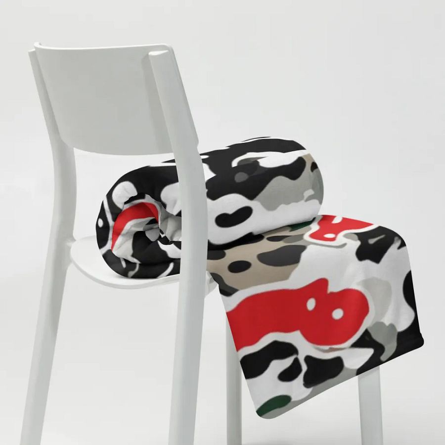 CULT CAMO BLANKET product image (20)