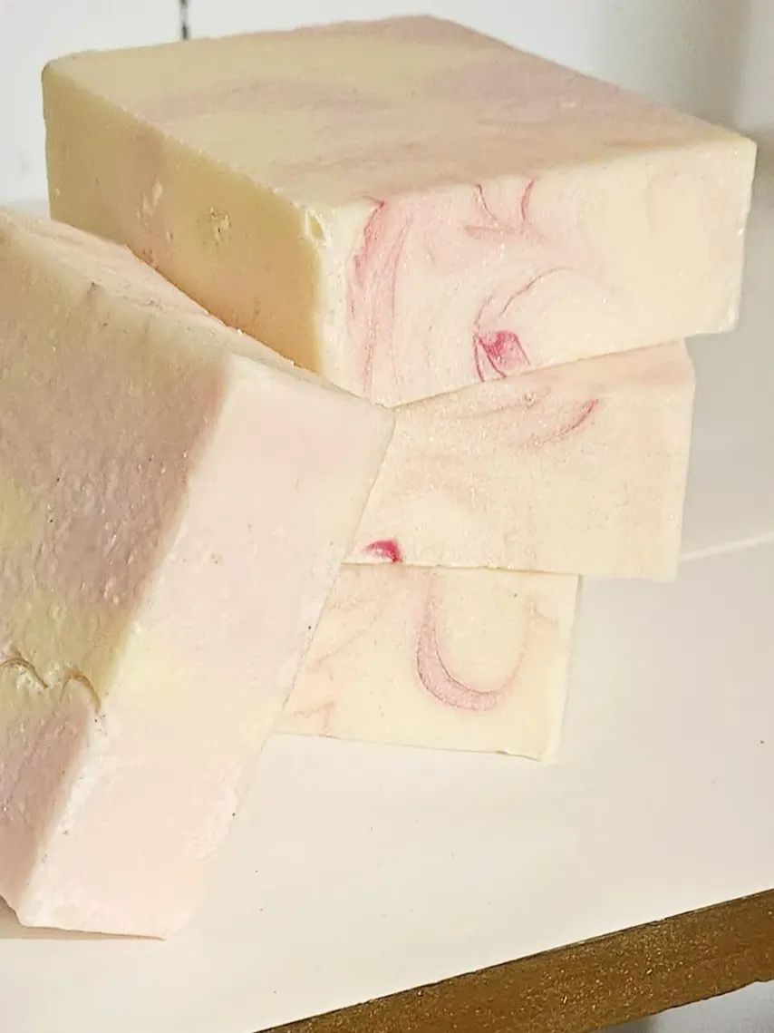 Divine - Grape and Apple product image (1)