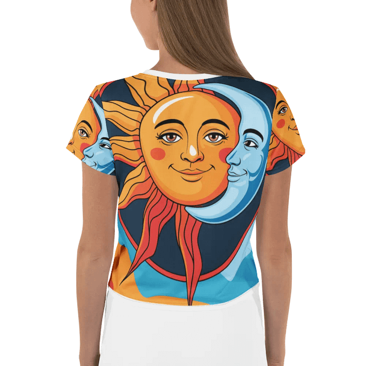 Graphic T-shirt product image (2)