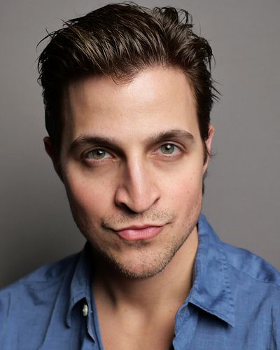 man of action. shoot your own shit. 
📸 | @joey.ariemma 
#headshotphotography #moodyportrait