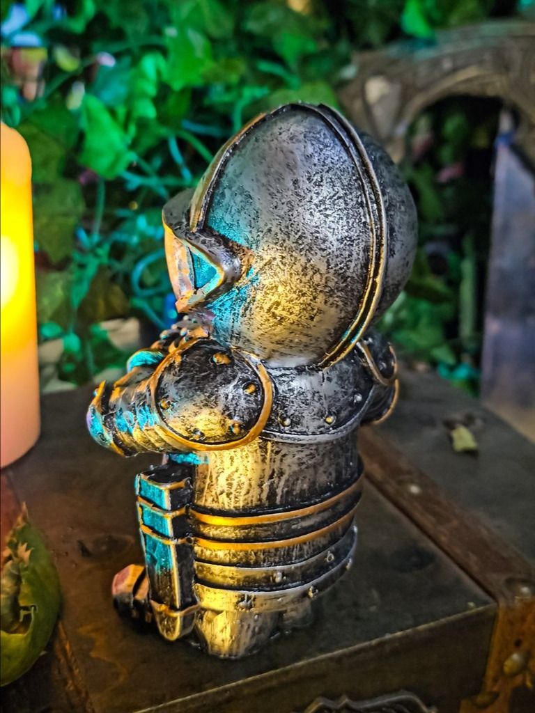 The Armored Kingdom Warden Knight Collectible product image (5)