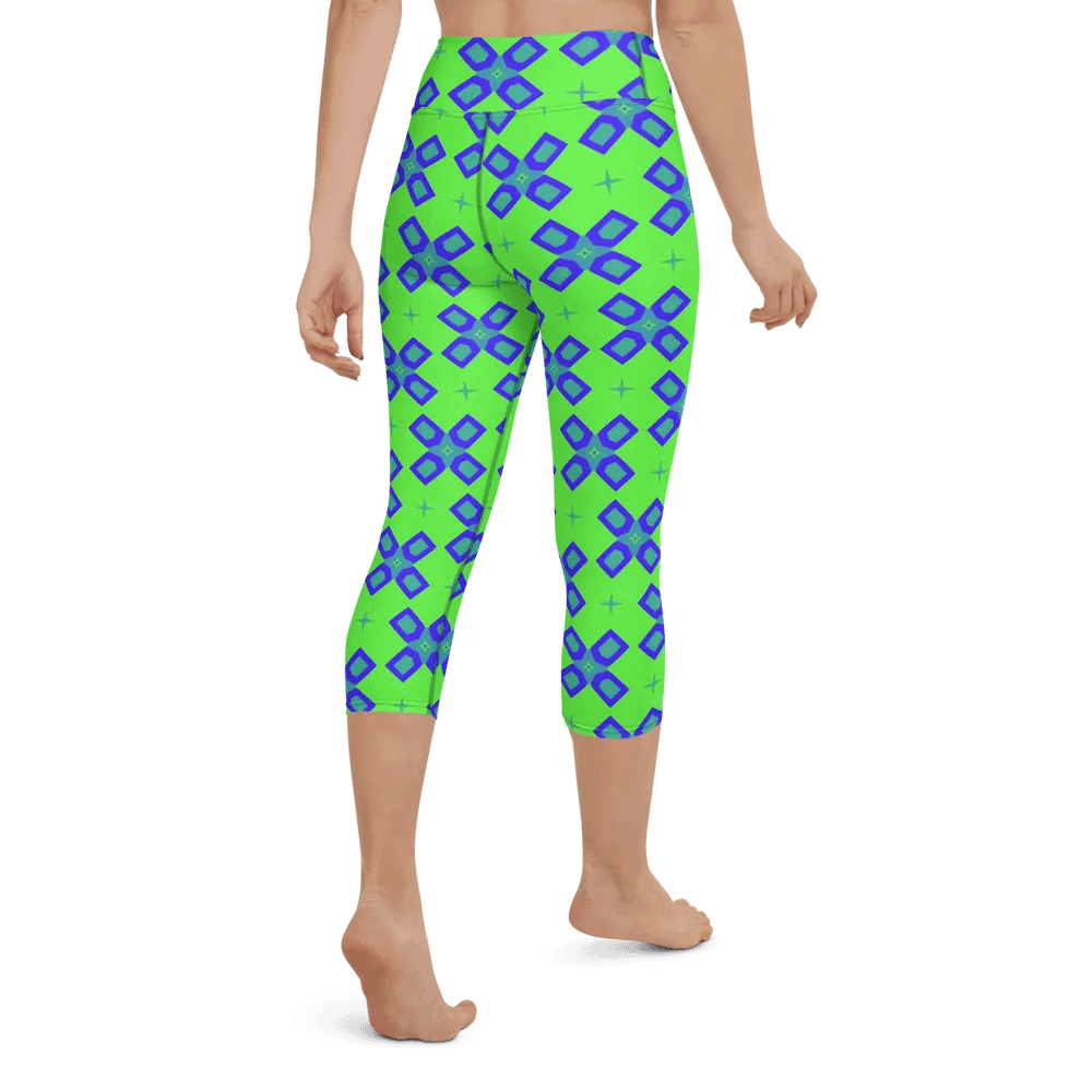 Geometric Groove Capri Leggings product image (3)