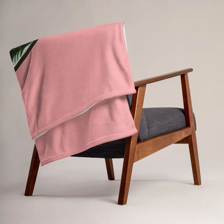 MAMA SQUATCH FLEECE BLANKET product image (2)