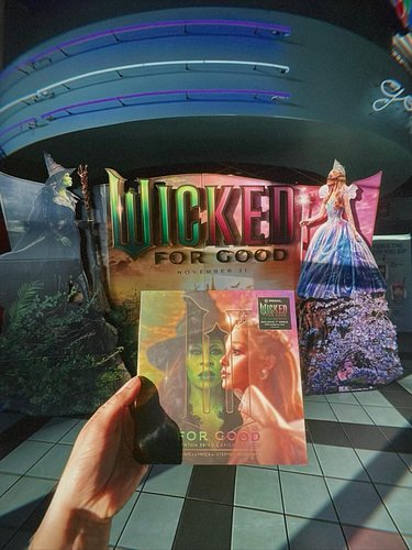 I have been changed, for good. 

I’m so glad I was able to get my hands on the vinyl💖

Do we think we’ll see more of Oz in th...