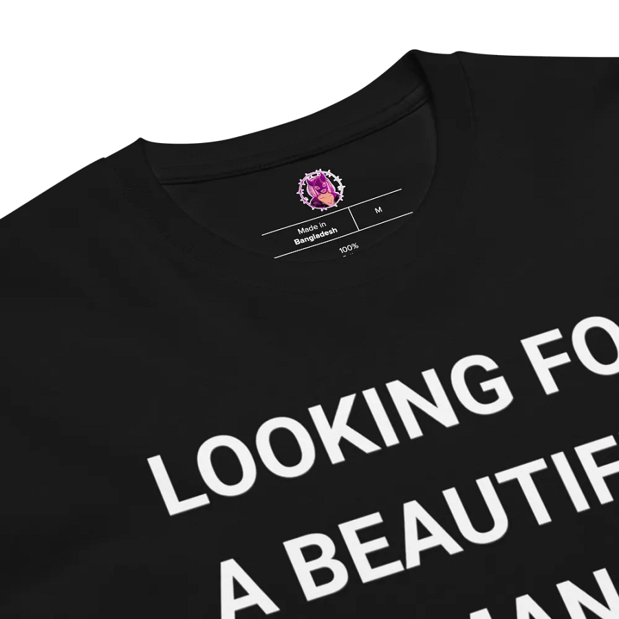 Looking For A Beautiful Woman Tee product image (8)