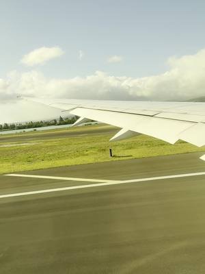 POV: Leaving Oahu whilst sitting on the left side of the plane.  #hawaiitiktok #traveltok #creatorinsights 