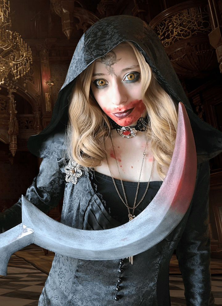 RE8 Cassandra Dimitrescu Cosplay product image (1)