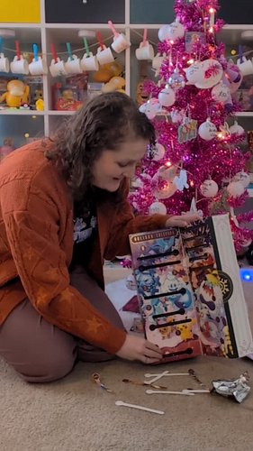 Day 12 - Pokemon Holiday Advent Calendar - 2025 #pokemoncards #pokemon #longboi #adventcalendar #12daysofchristmas