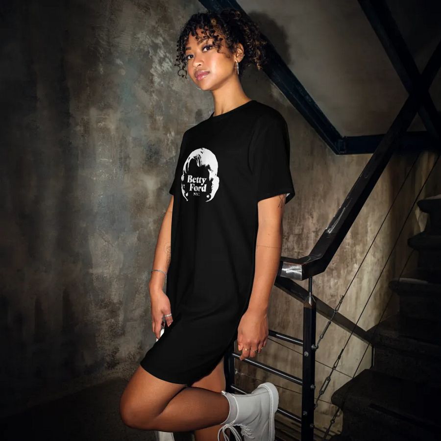 Betty Ford NYC logo T-Shirt Dress (Black) product image (3)