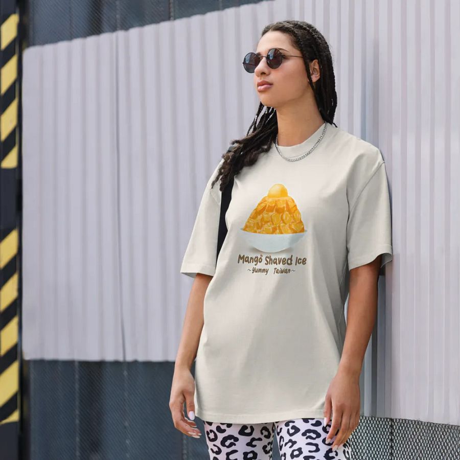 Summer dessert_Taiwan mango shaved ice Oversized T-Shirt product image (1)