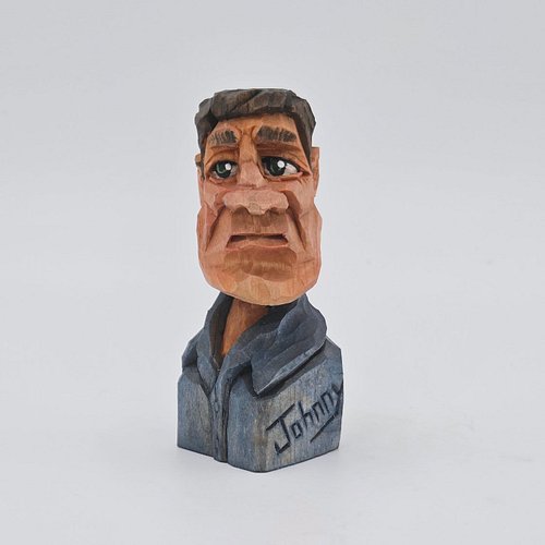 He’s back, now with 100% more color and 400% more regret in those eyes. Carved from a 1.5
