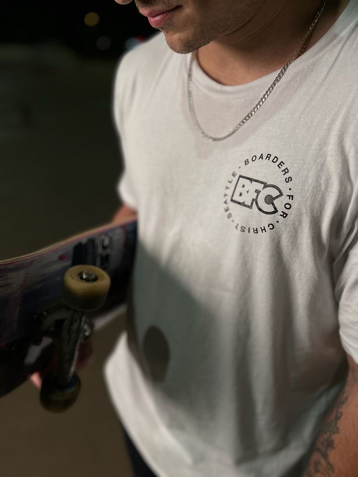Super soft XL BFC white tee shirt product image (1)