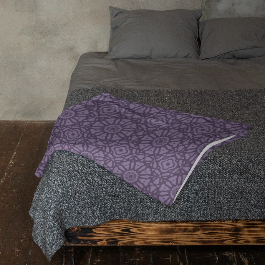 King's Crown Mauve Blanket product image (11)