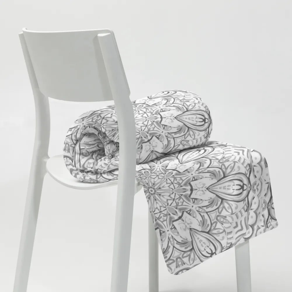 Kaleidoscopic Dreams Throw Blanket product image (2)