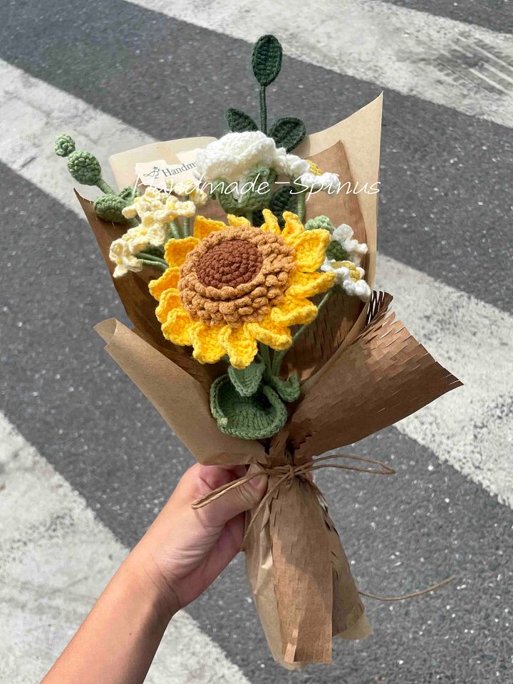 Ray Of Hope Crochet Knit Bouquet product image (1)