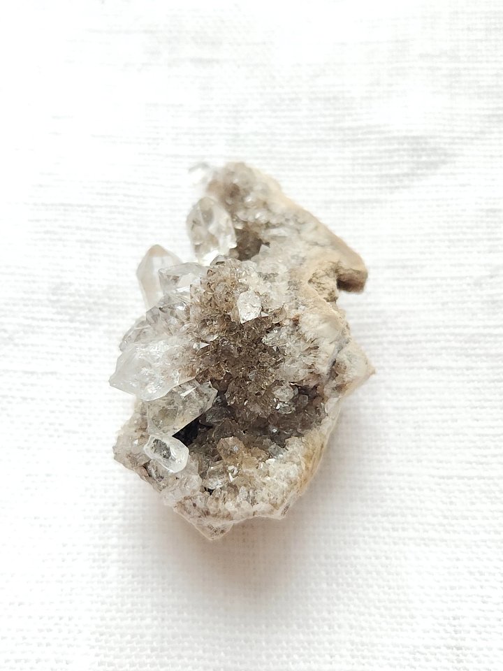 Herkimer diamonds in situ product image (1)