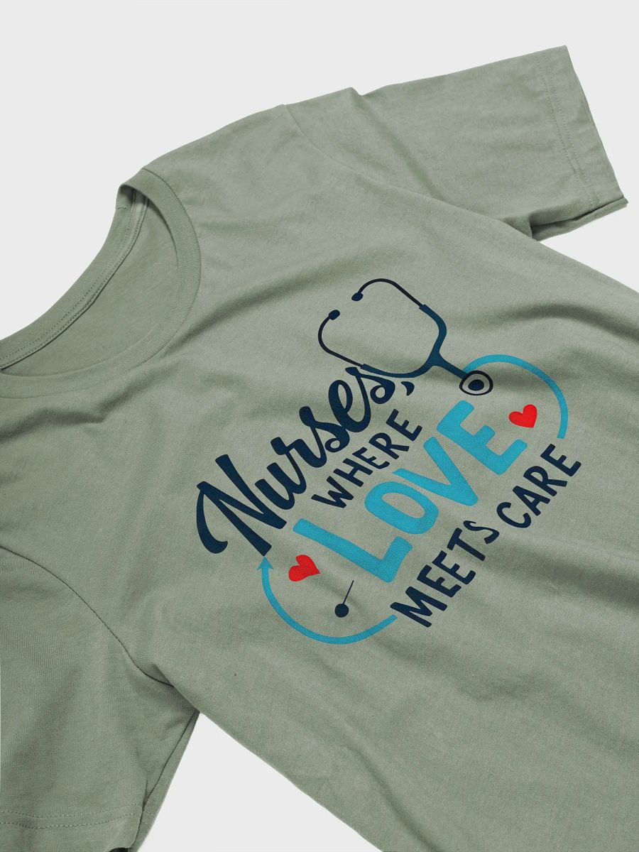 Love Meets Care Nurses T-Shirt product image (26)