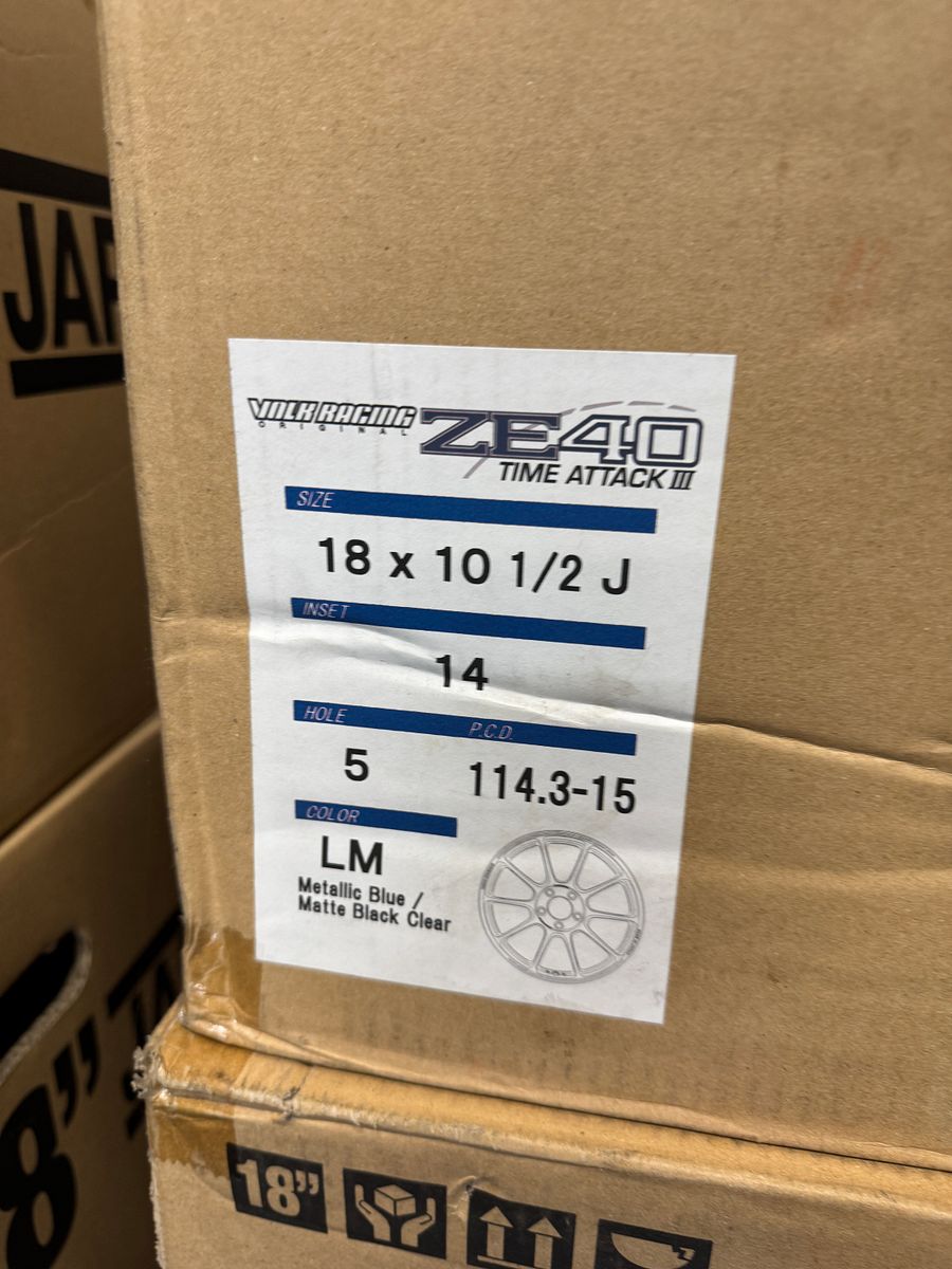 Volk Racing ZE40 Time Attack III - 18x10.5 +14 (5x114.3) - New product image (6)