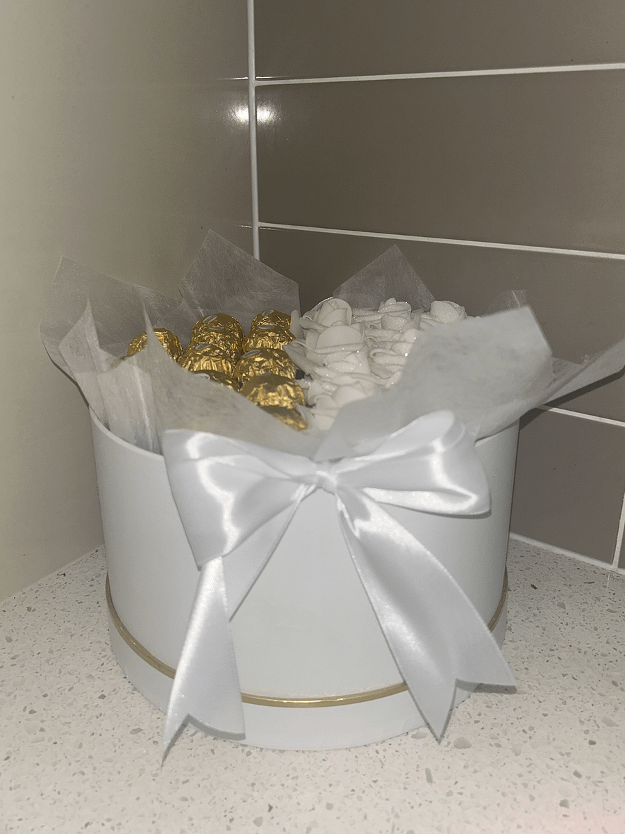 Half Ferrero Rose Box product image (2)