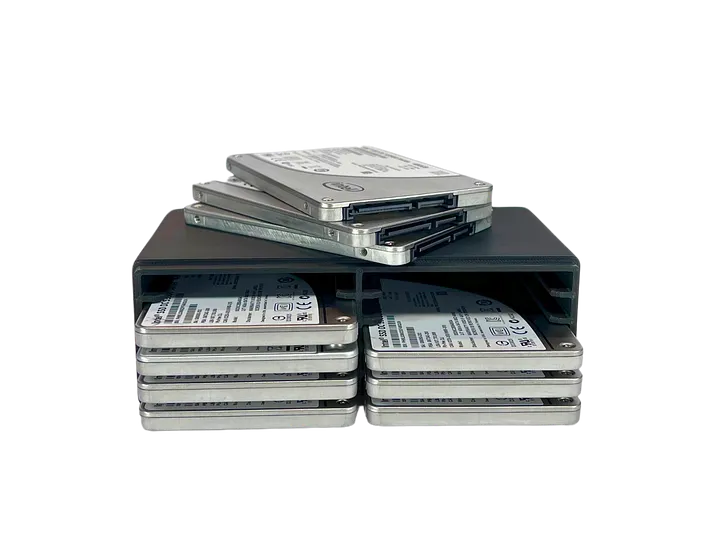 HomeLab Gear 10x 2.5" SSD Holder product image (1)