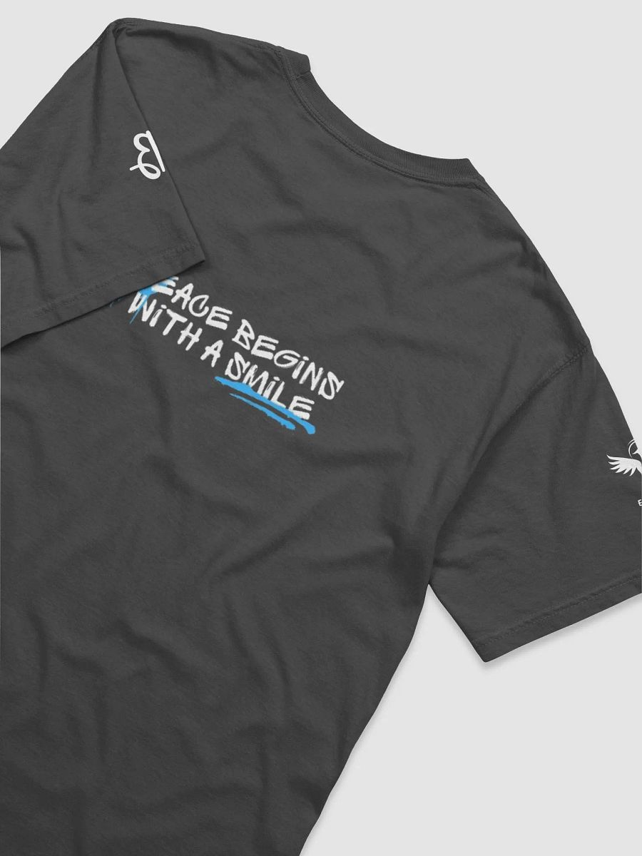 Peace Begins With A Smile: T-Shirt product image (26)