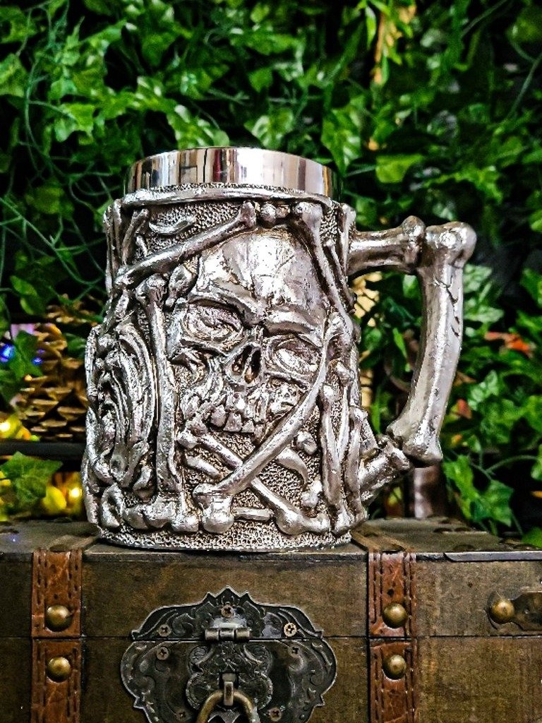 The Armored Kingdom Ironbone Silver Skull Brew Mug product image (2)
