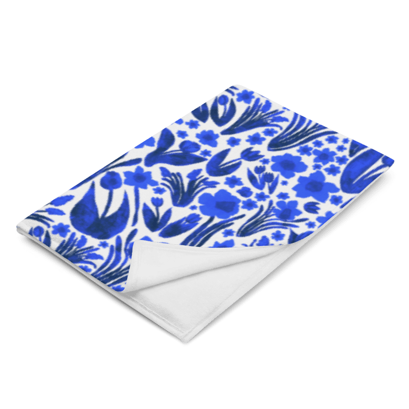 Spring Garden in Royal Blue on White – Elegant Floral Throw Blanket product image (8)