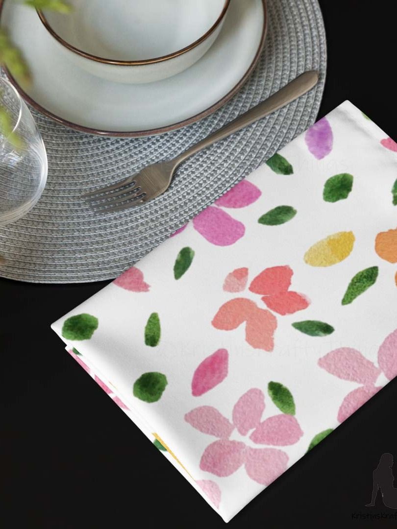 Spring Flowers on White Cloth Napkin Set of 4 product image (5)
