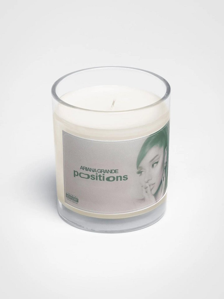 Pensive Poses Soy Wax Candle product image (2)