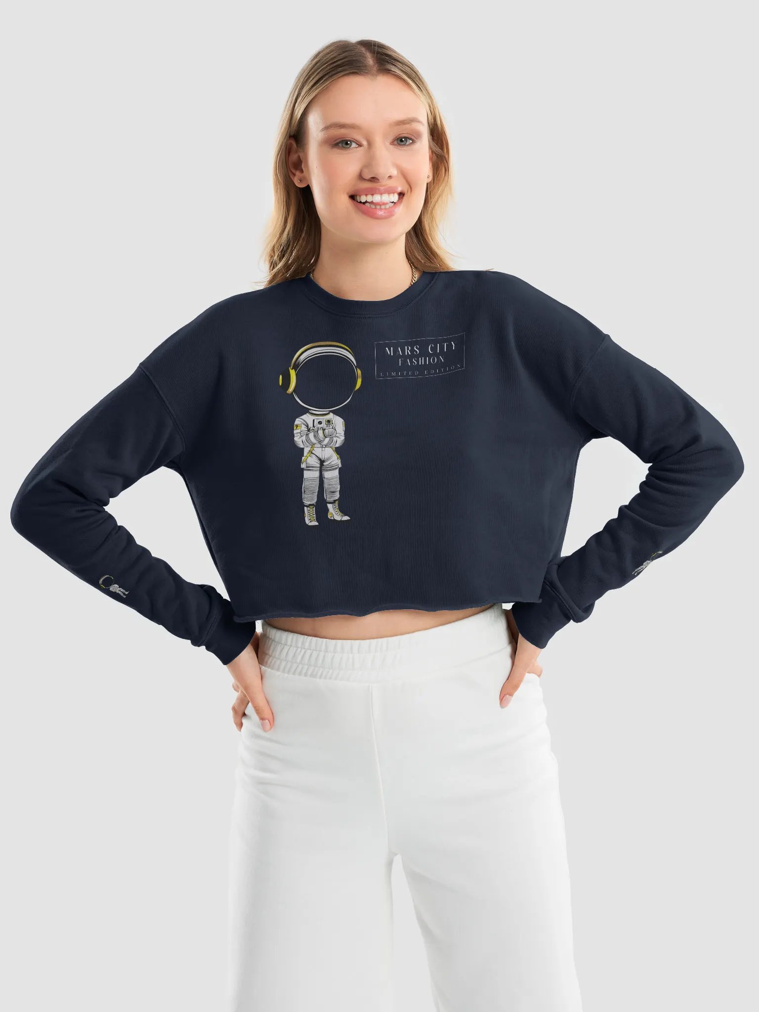 MARS CITY FASHION CROPPED SWEATSHIRT WITH WHITE ASTRONAUT product image (9)