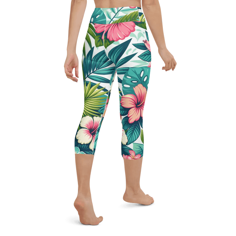 Tropical Blossom Paradise Yoga Capri Leggings product image (4)