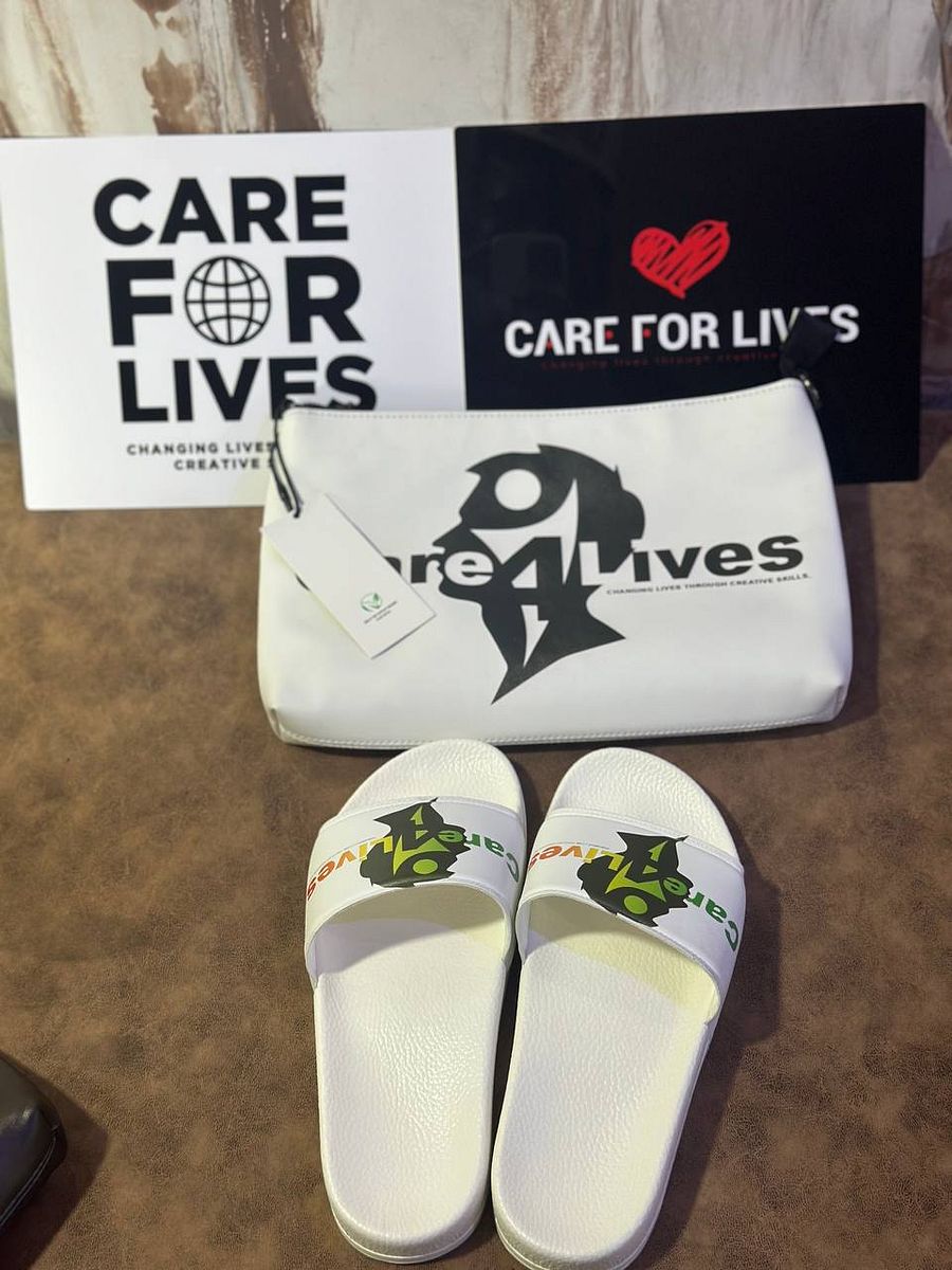 Care 4 Live CrossBag product image (9)
