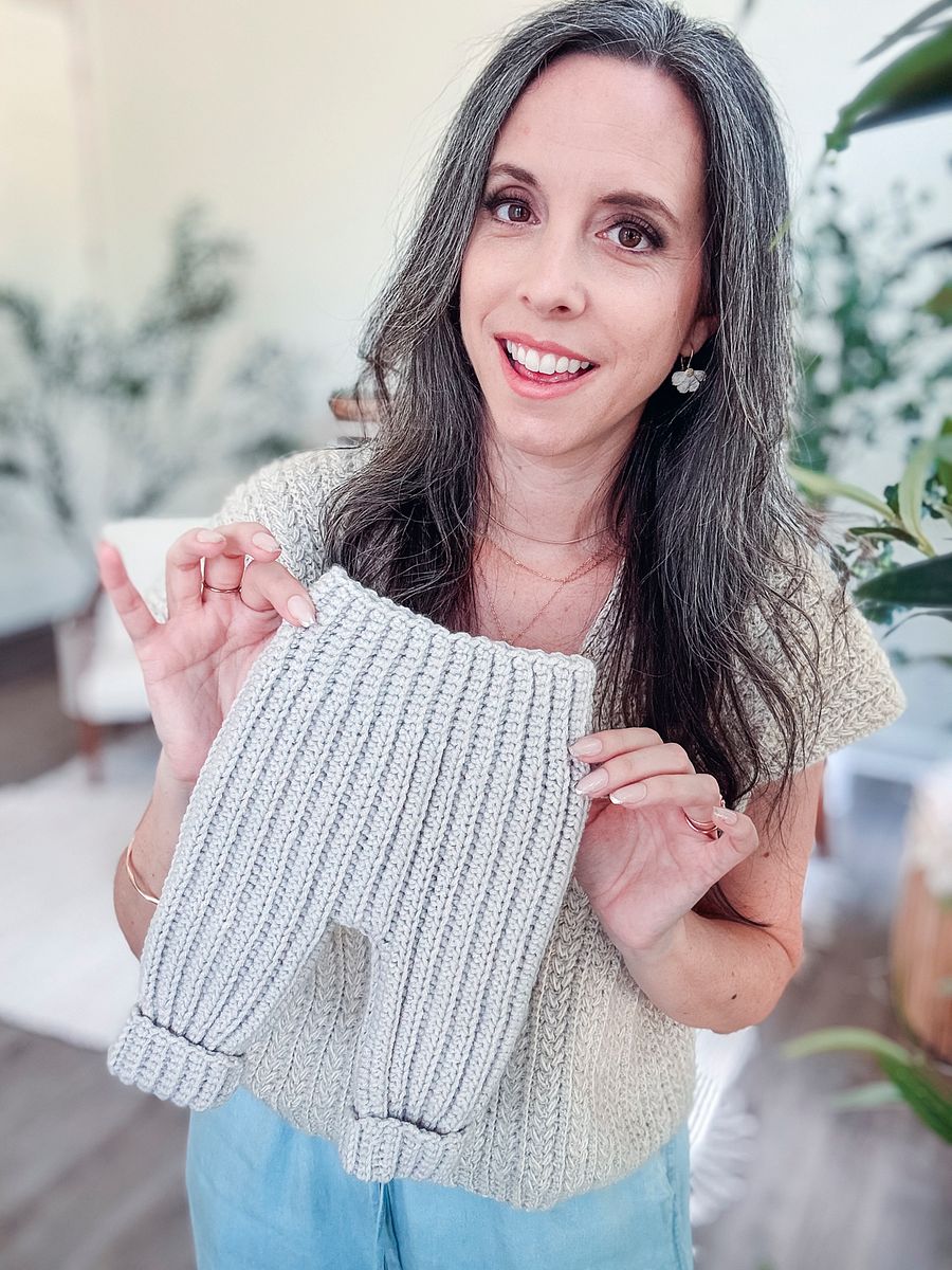 The Cutest Baby Crochet Pants Free Pattern You Will Find - 5 Sizes! product image (3)