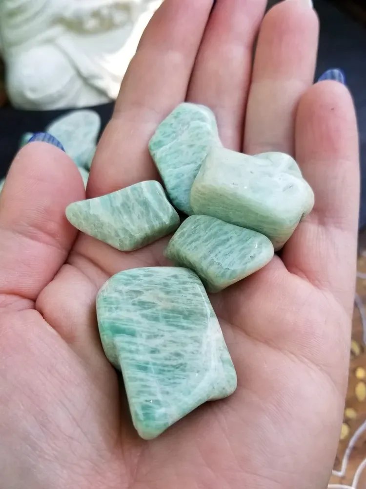 Amazonite Tumbled Stone – Pocket Crystal for Calm, Communication & Emotional Balance product image (1)