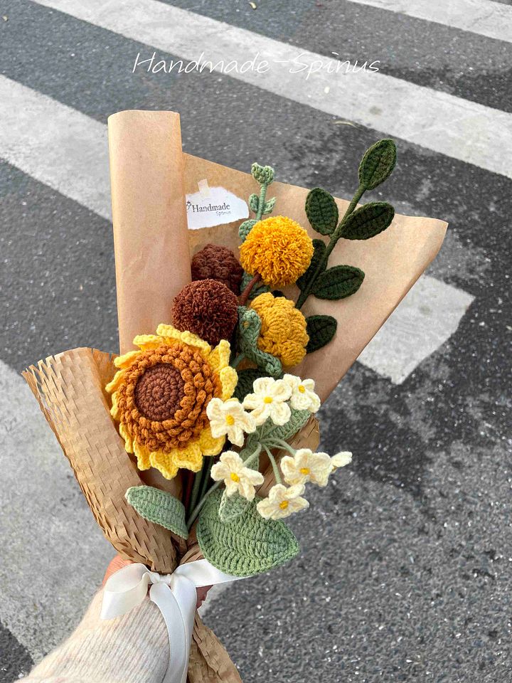 Sunflower Crochet Knit Bouquet product image (1)